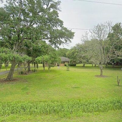 1055 County Road 452 Deerfield Ln, Sweeny, TX 77480