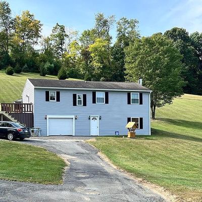 108 Kricks Mill Rd, Womelsdorf, PA 19567