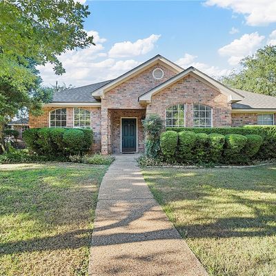 108 N Bend Ct, Woodway, TX 76712