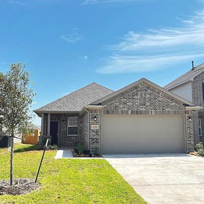 1098 Lilly Lane, Bellville, TX 77418