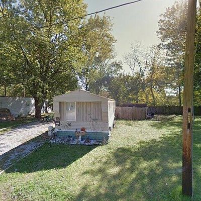 11 D Ann Dr, Centralia, IL 62801