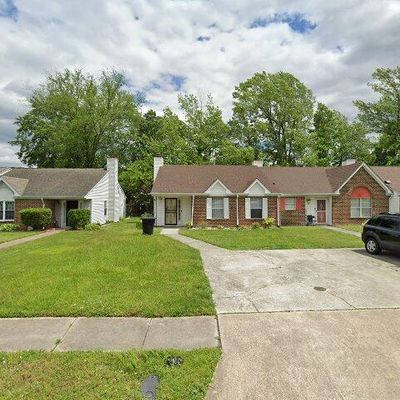 11 Holly Hill Crescent, Portsmouth, VA 23702