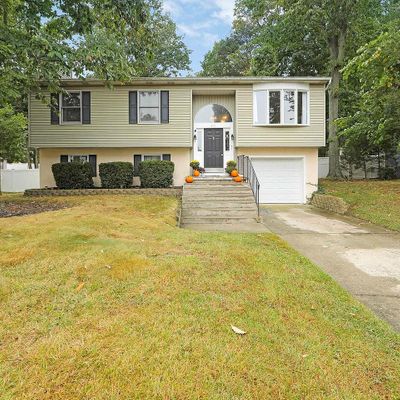 11 Winfield Rd, Sicklerville, NJ 08081