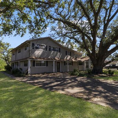 110 Willenberg Road, Lake Jackson, TX 77566