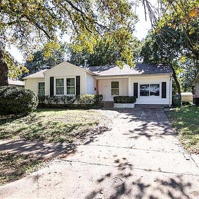 1102 W Tucker Blvd, Arlington, TX 76013