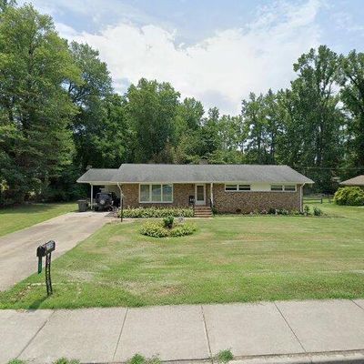 1105 Green St, Reidsville, NC 27320