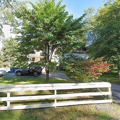 111 Foothill Rd, Flemington, NJ 08822