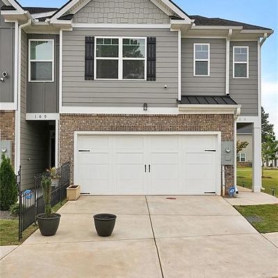 111 Hampton Cir, Mcdonough, GA 30253