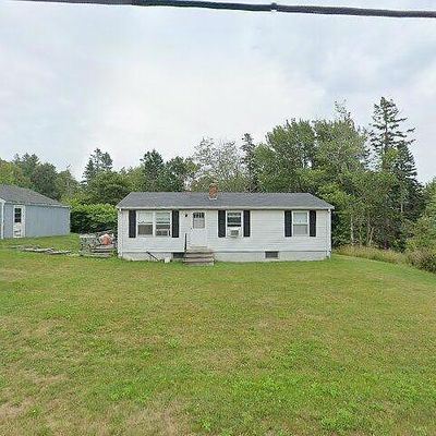 111 N Main St, Stonington, ME 04681