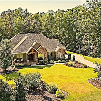 111 Northshores Dr, Seneca, SC 29672