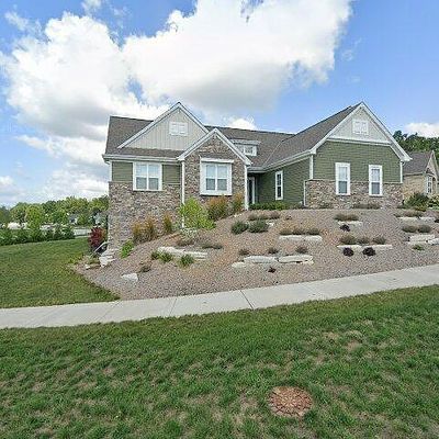 W239 N7521 High Ridge Dr, Sussex, WI 53089