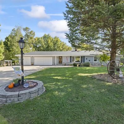 W299 S3074 Ridgewood Dr, Waukesha, WI 53188