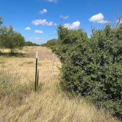 000 Old Hwy 90, Sabinal, TX 78881