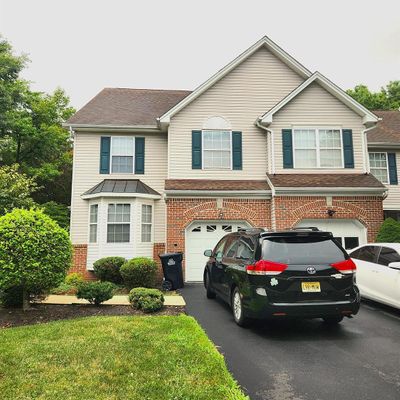 1 Amy Dr, North Brunswick, NJ 08902