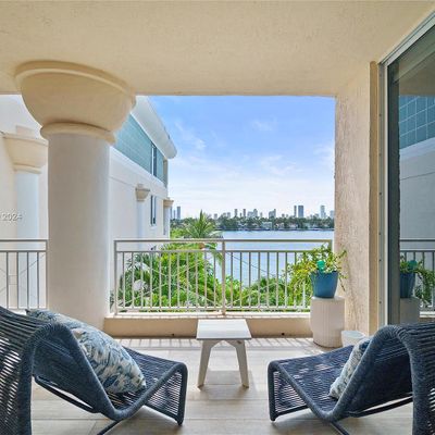 1 Century Ln, Miami Beach, FL 33139