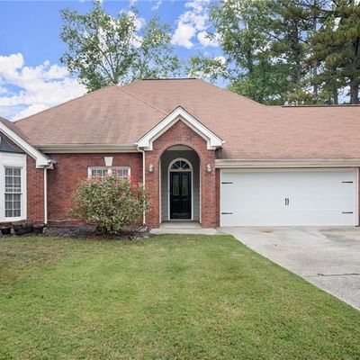 100 Shyrewood Dr, Lawrenceville, GA 30043