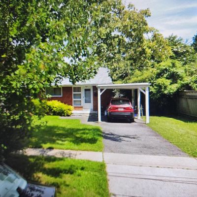 10033 Clue Dr, Bethesda, MD 20817