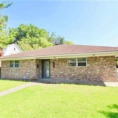 1007 W Orange Ave, Orange, TX 77630