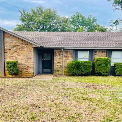 101 E Primrose Ln, Longview, TX 75604