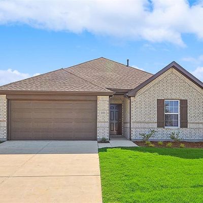 101 Patrick Henry Drive, Venus, TX 76084