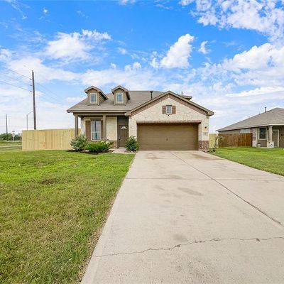 101 White Wing Circle, Sealy, TX 76522