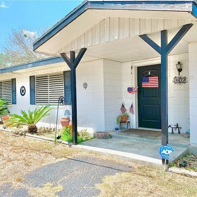 102 Holman Rd, Lake City, TX 78368