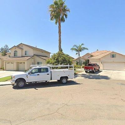 1185 E Ramblewood Dr, Dinuba, CA 93618