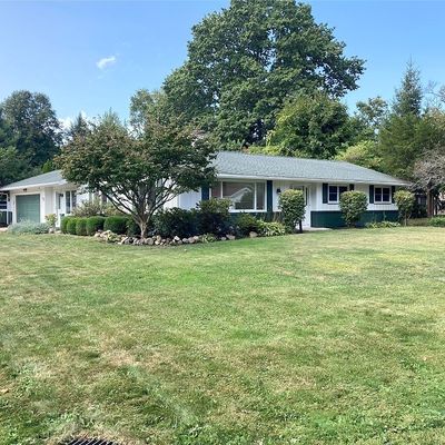 1202 Pasadena Dr, Erie, PA 16505