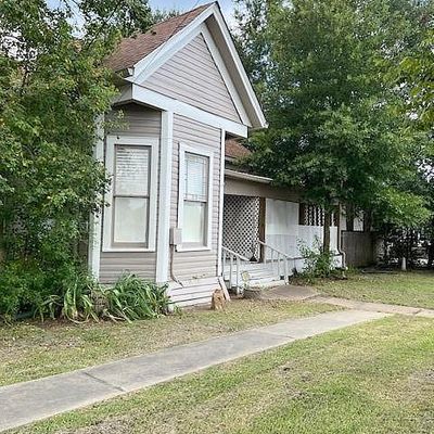 1204 N Washington Ave, Livingston, TX 77351