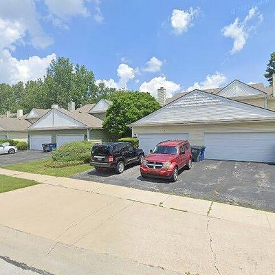 1209 Treetop Ct, Toledo, OH 43615