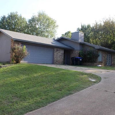 1213 Princeton Dr, Longview, TX 75601