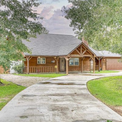 122 Woodshire Dr, Sour Lake, TX 77659