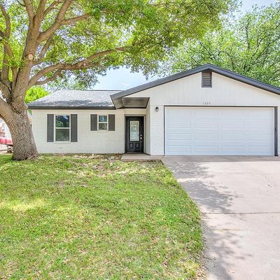 1225 Tres Rios Dr, San Angelo, TX 76903