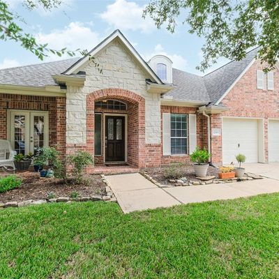 12305 Winding Shores Dr, Pearland, TX 77584