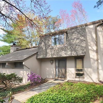 124 Mallard Dr, Avon, CT 06001