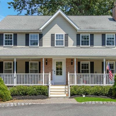 124 Old Tappan Rd, Old Tappan, NJ 07675