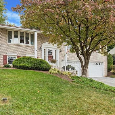 124 Sunset Ln, Boyertown, PA 19512