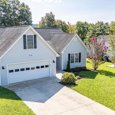 125 Russell Springs Drive, Lynchburg, VA 24502