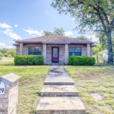 129 S Farrar St, Uvalde, TX 78801