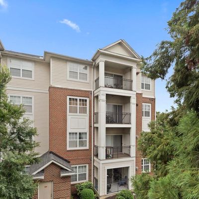 12913 Centre Park Circle, Herndon, VA 20171