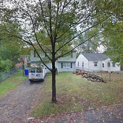 111 Warrenton St, Springfield, MA 01109