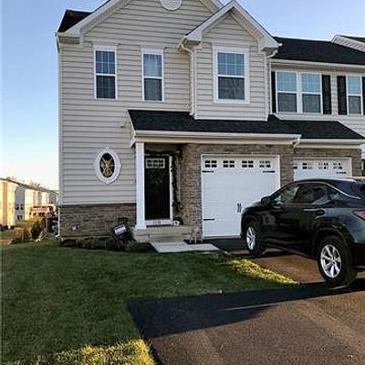 1110 Westminster Dr, Breinigsville, PA 18031