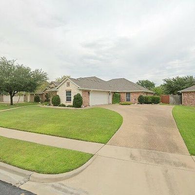 1112 Camden Ct, Woodway, TX 76712