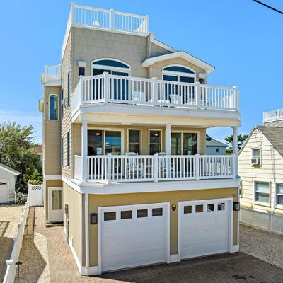 112 E 13 Th St, Long Beach Township, NJ 08008