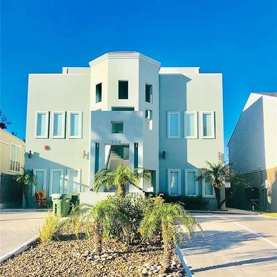 112 E Acapulco Street E #4, South Padre Island, TX 78597