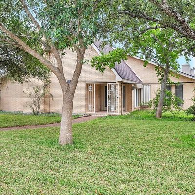 113 Saint Anthony Drive, Sinton, TX 78387