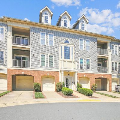 11310 Westbrook Mill Ln #203, Fairfax, VA 22030