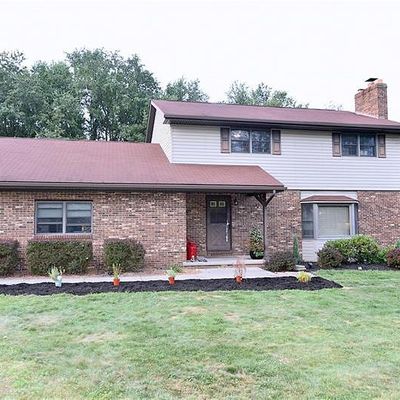 115 Shirley Ln, New Castle, PA 16102