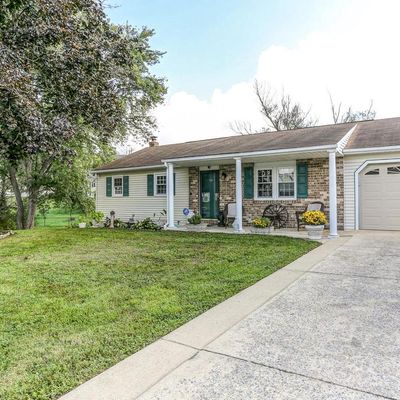 116 Brewster Dr, Lancaster, PA 17603