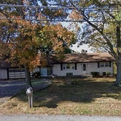 1384 Fairview Dr, Leesport, PA 19533